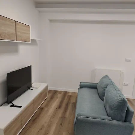 Lejlighed Piso Estacion De Tren De *